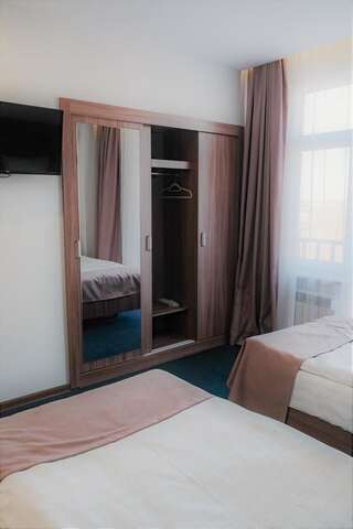 Отель BOUTIQUE HOTEL 1967 AQSAI Аксай Стандартный двухместный номер с 2 отдельными кроватями-6